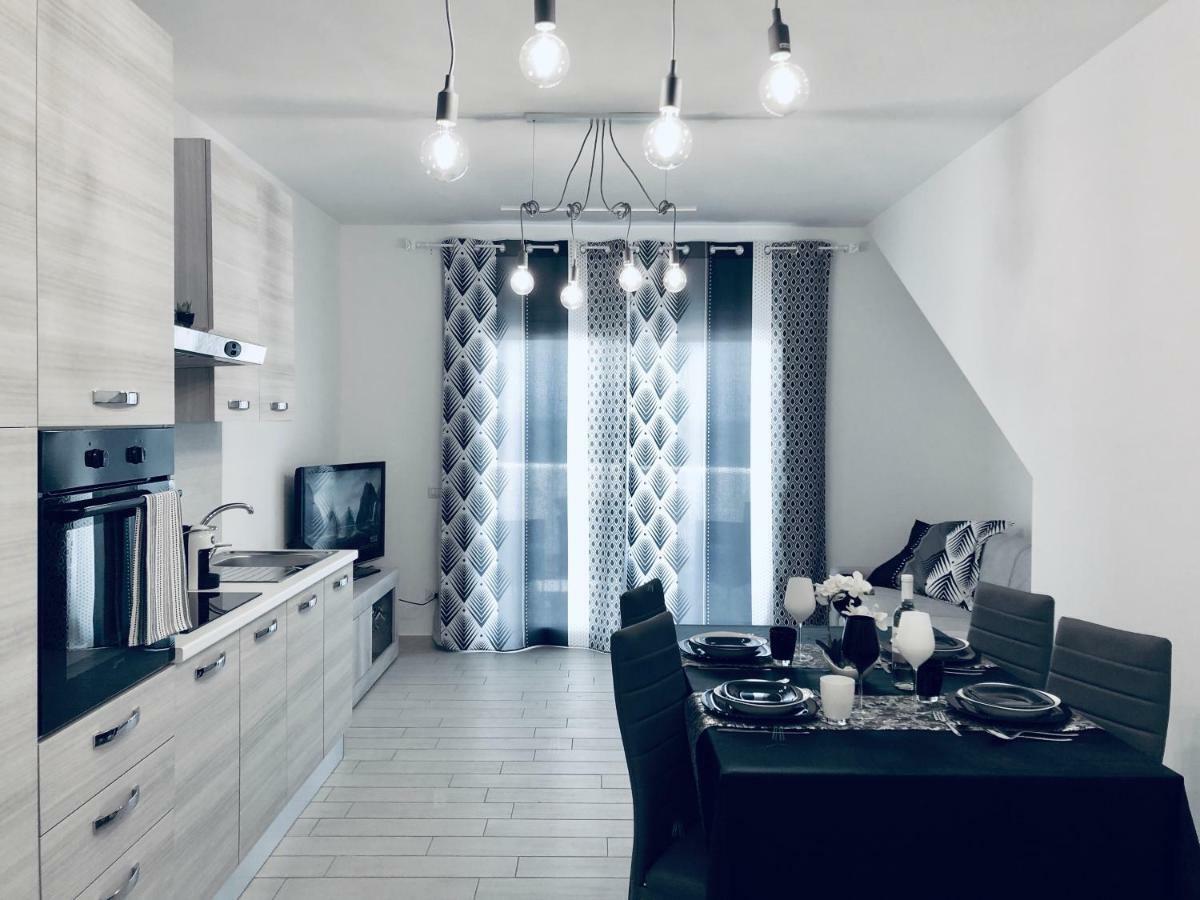 Il Tramonto Luxury House Apartment Valledoria  Bagian luar foto