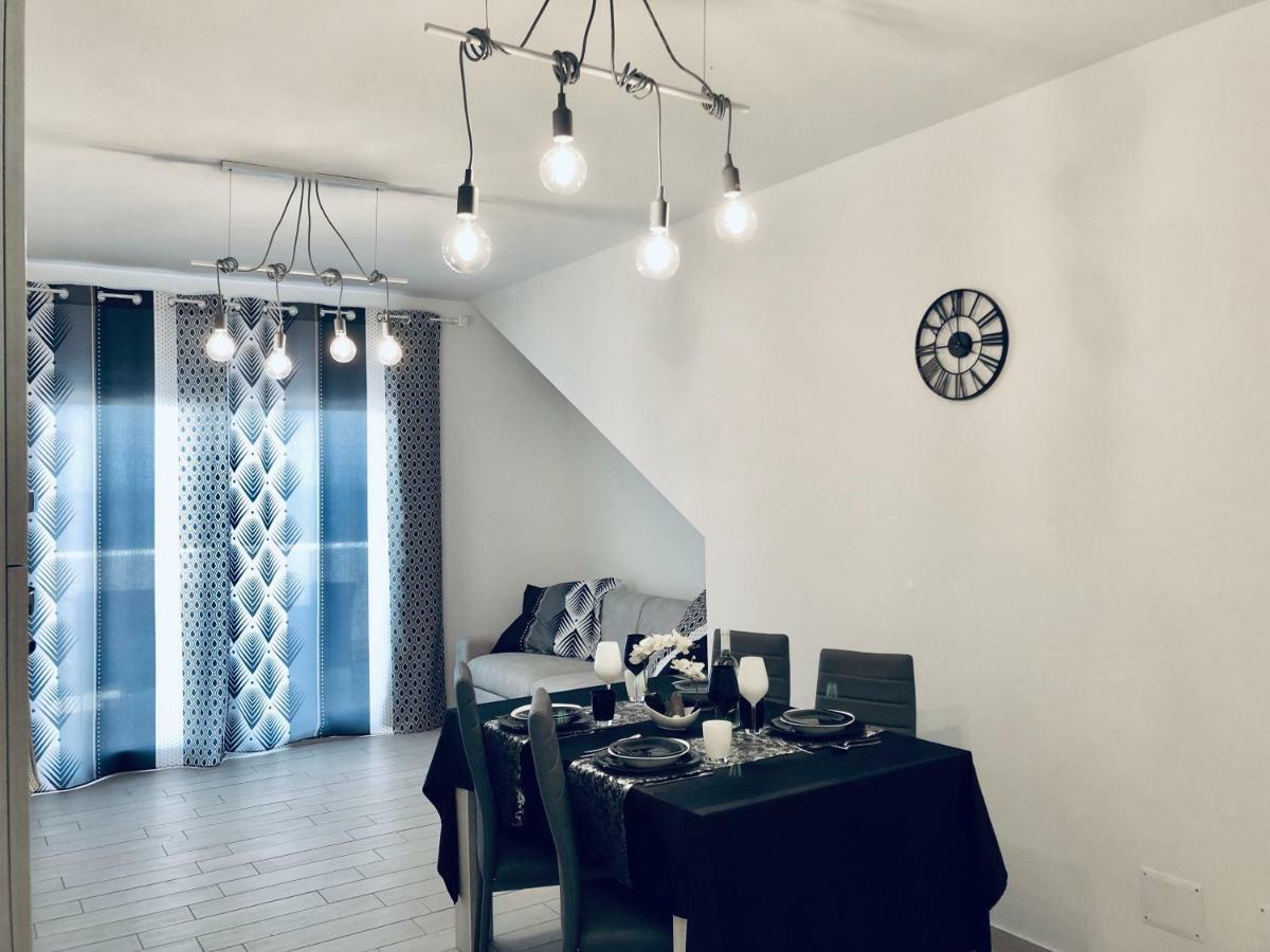 Il Tramonto Luxury House Apartment Valledoria  Bagian luar foto