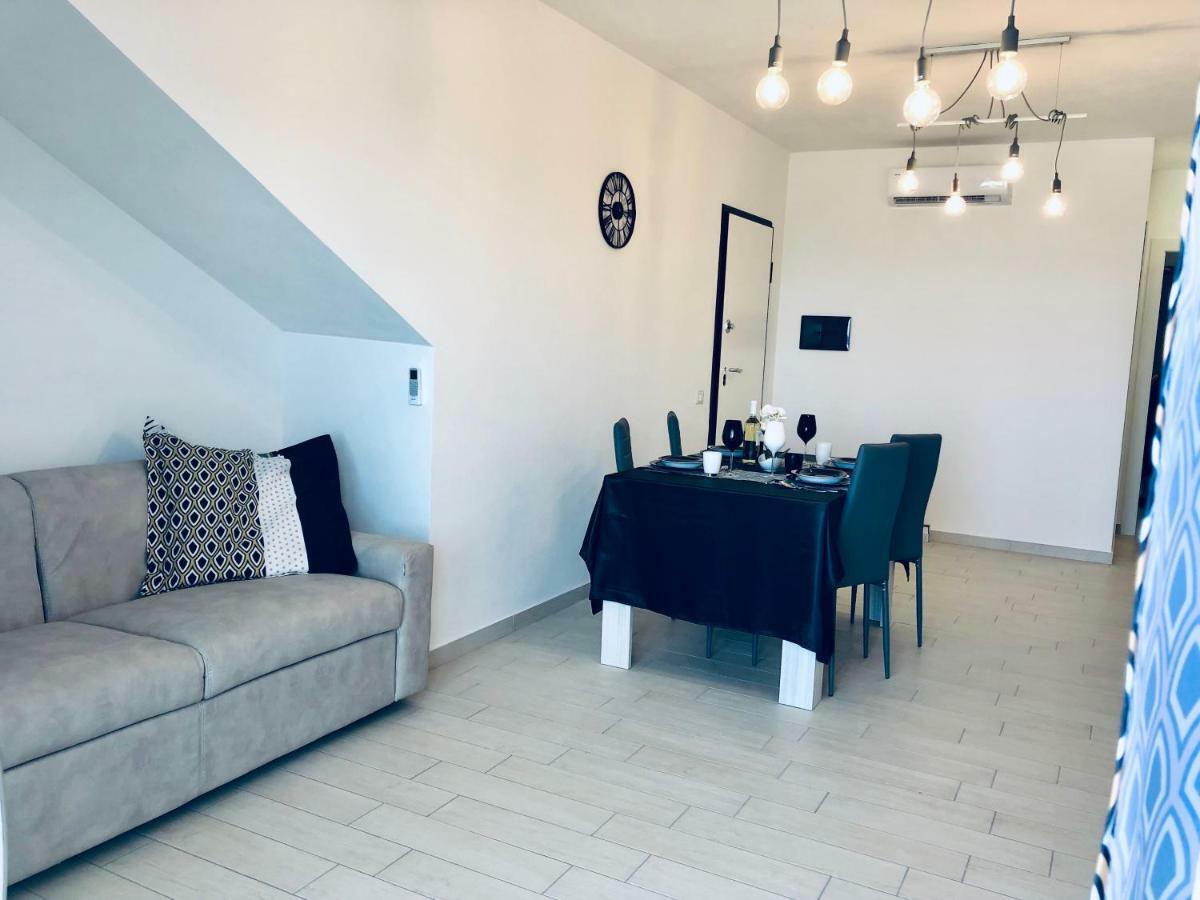 Il Tramonto Luxury House Apartment Valledoria  Bagian luar foto